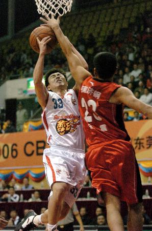 日本足协官方：铃木彩艳因伤缺席本月名单，野泽大志替补入选（日本足协通报：铃木彩艳因伤无缘本月名单，野泽大志递补入选）