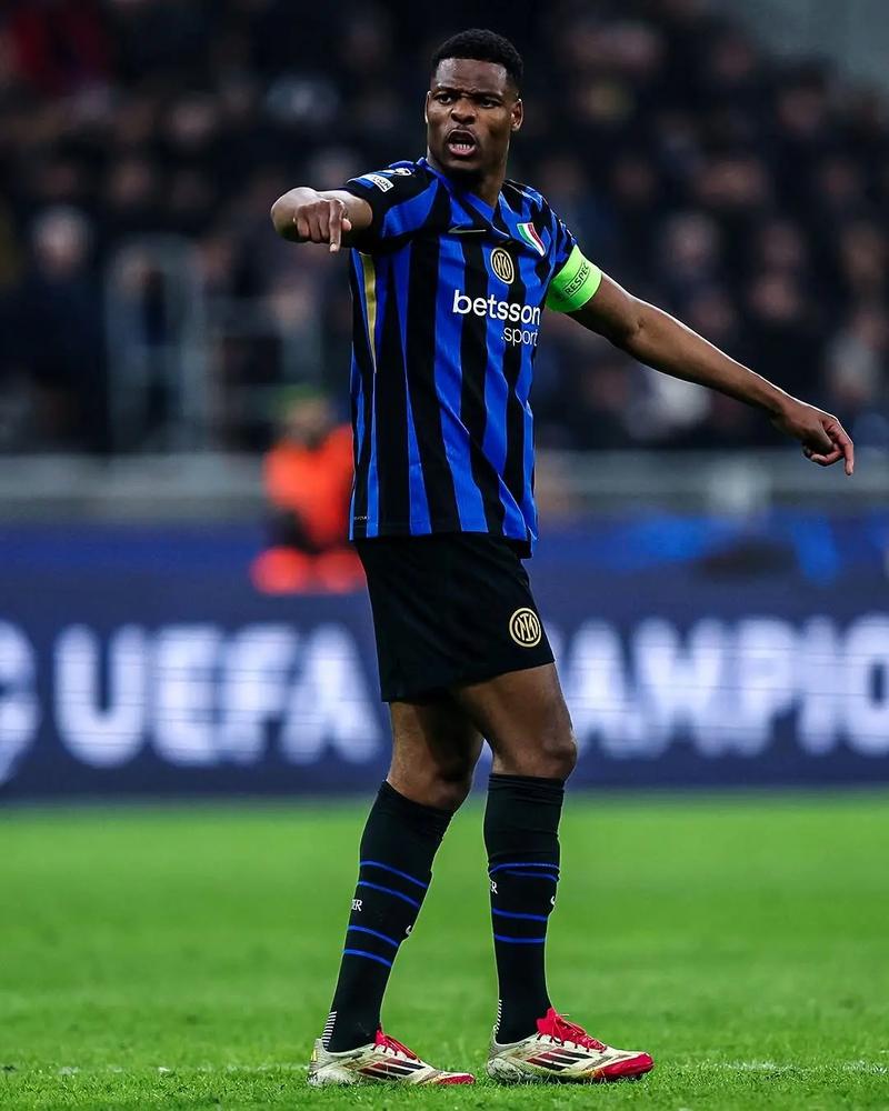 英超前瞻：海鸥斗黑猫！布莱顿陷入低迷，桑德兰近况稍好（英超前瞻：海鸥迎战黑猫，布莱顿低迷难振，桑德兰走势稍优）