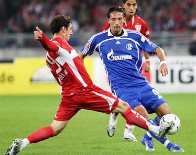 篮球篮网新援表现稳定（篮网新援发挥稳健）