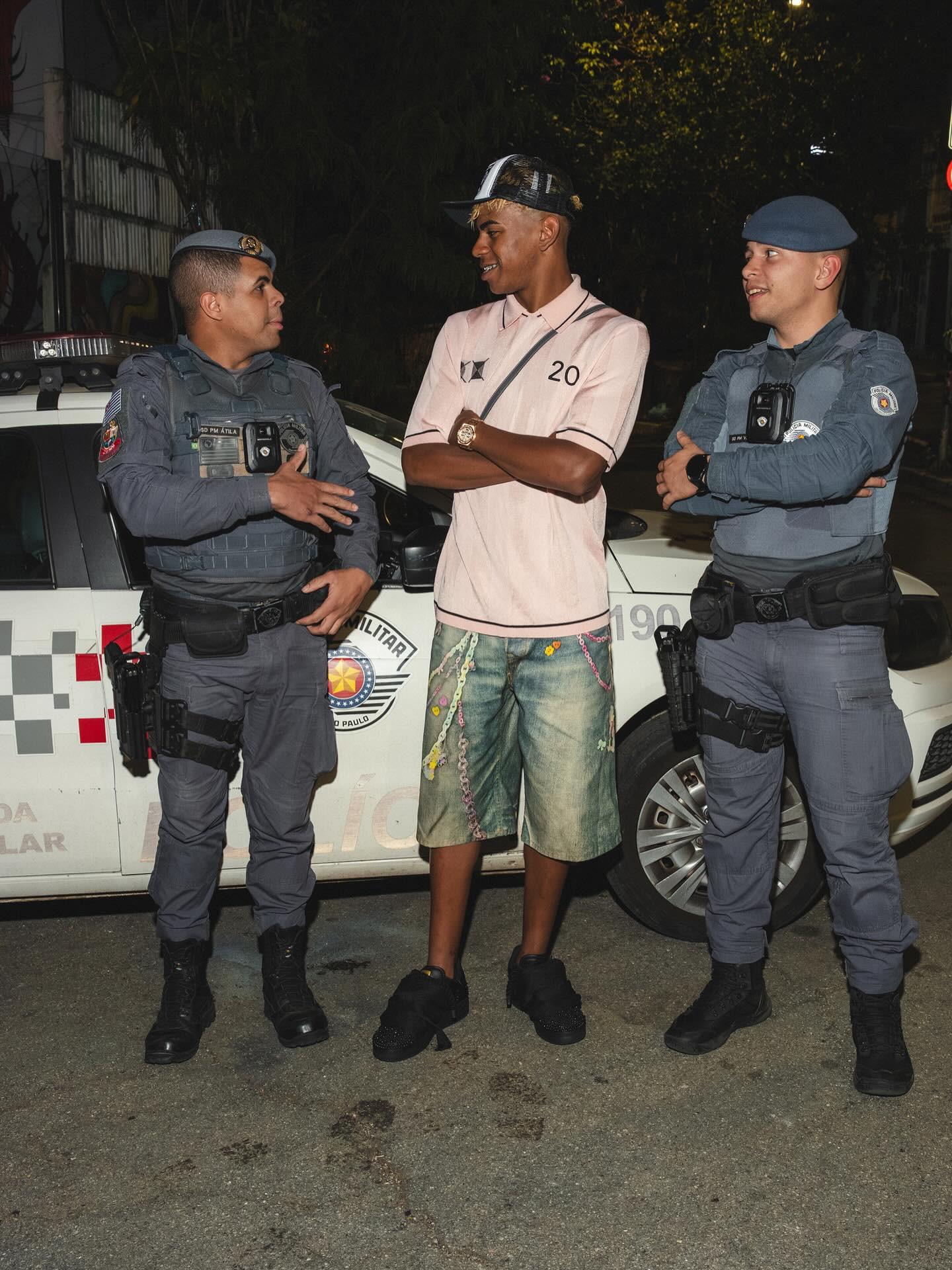 意媒：裁判协会认为米兰vs拉齐奥VAR介入错误，并将予以停职（意媒：裁判协会认定米兰战拉齐奥VAR介入失当，相关裁判将被停职）