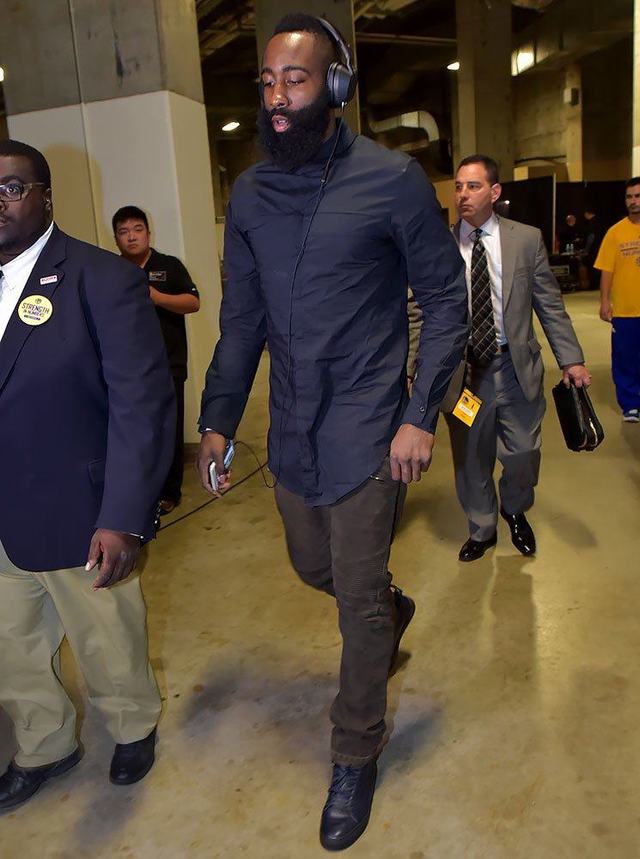 生涯最差一战！浓眉仅得2分，创出场超20分钟最低得分纪录（噩梦之战！浓眉20+分钟仅得2分，刷新个人20分钟以上出场最低得分纪录）