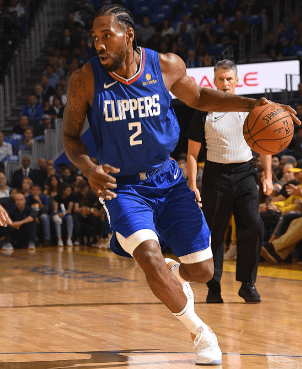 联合国难民署75周年慈善之夜在沪举行，杨扬陈露等体坛明星助阵（上海举办联合国难民署75周年慈善之夜，杨扬、陈露等体坛明星齐聚助阵）