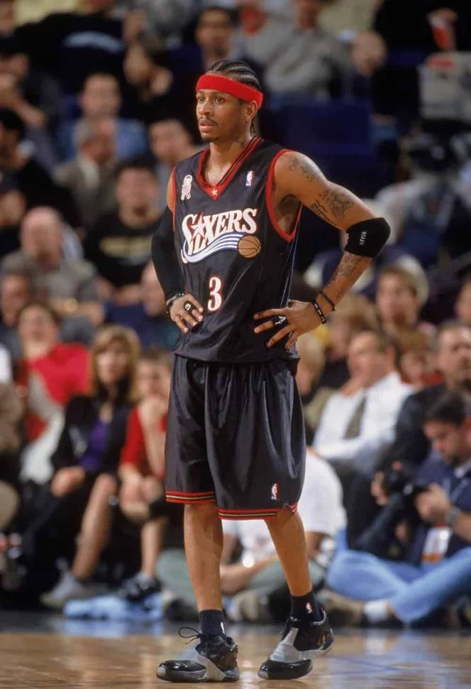 德甲最快10次帽子戏法排名：凯恩76场居首，盖德-穆勒161场（德甲达成10次帽子戏法最快榜：凯恩76场登顶，盖德-穆勒161场）