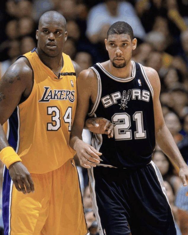 萨拉赫对斯洛特不满冲突升级，利物浦该怎么面对更衣室的矛盾？（萨拉赫与斯洛特矛盾加剧：利物浦如何化解更衣室风波？）