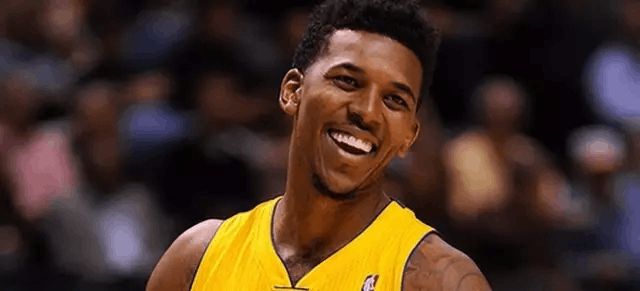 里程碑，亚泰37岁前锋谭龙已在中超出战200场比赛（37岁谭龙达成中超200场里程碑，亚泰前锋再添荣誉）